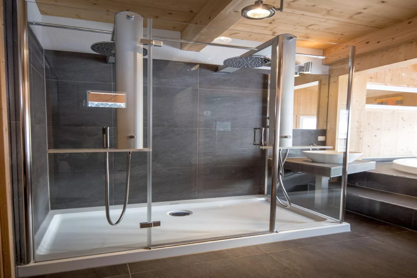 Alpenpark Turrach 19-Bathroom