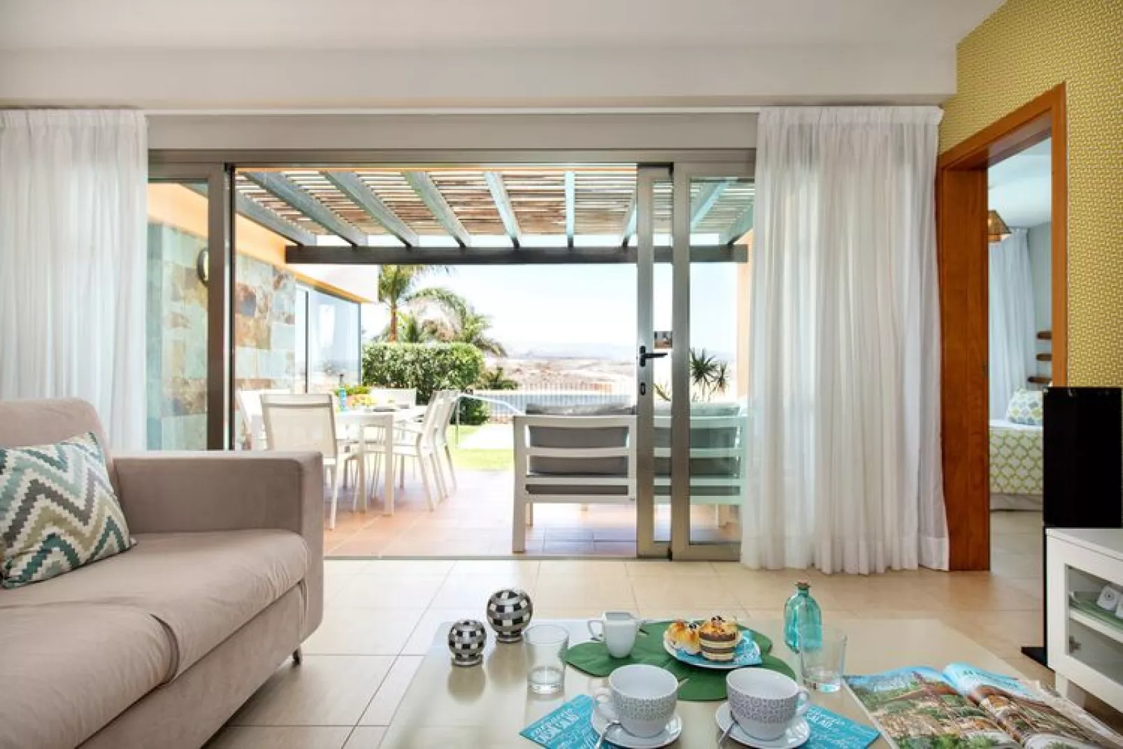 Par 4 Villa 3-Living room