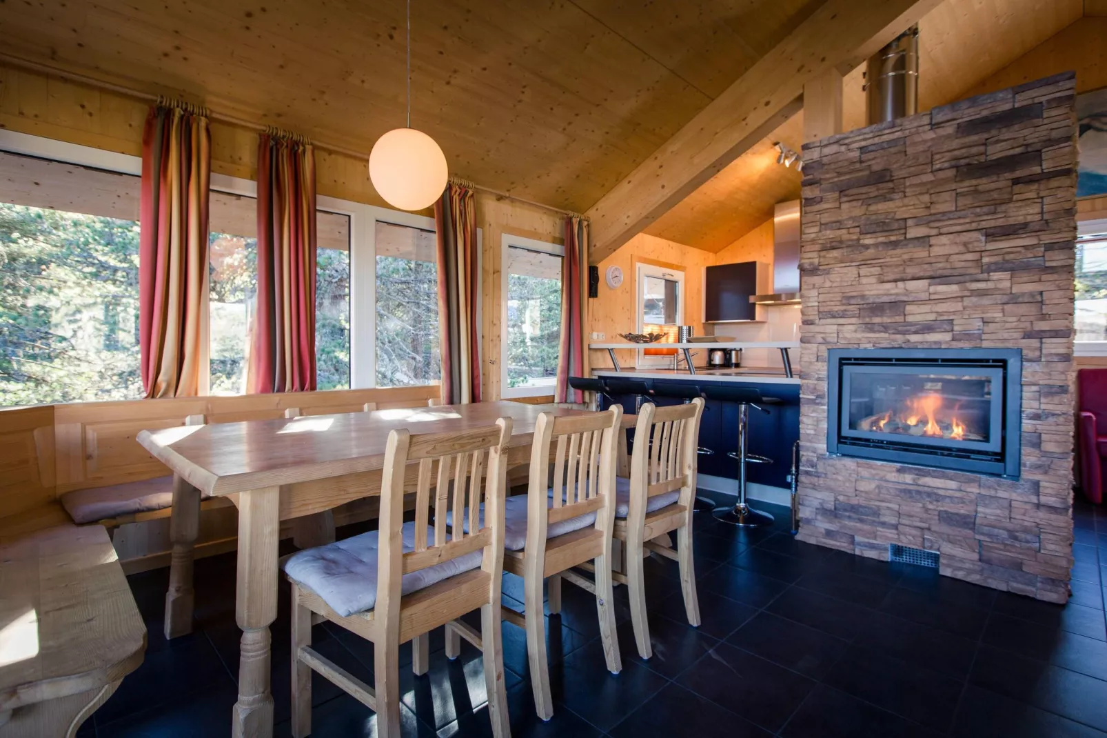 Alpenpark Turrach 24-Living room