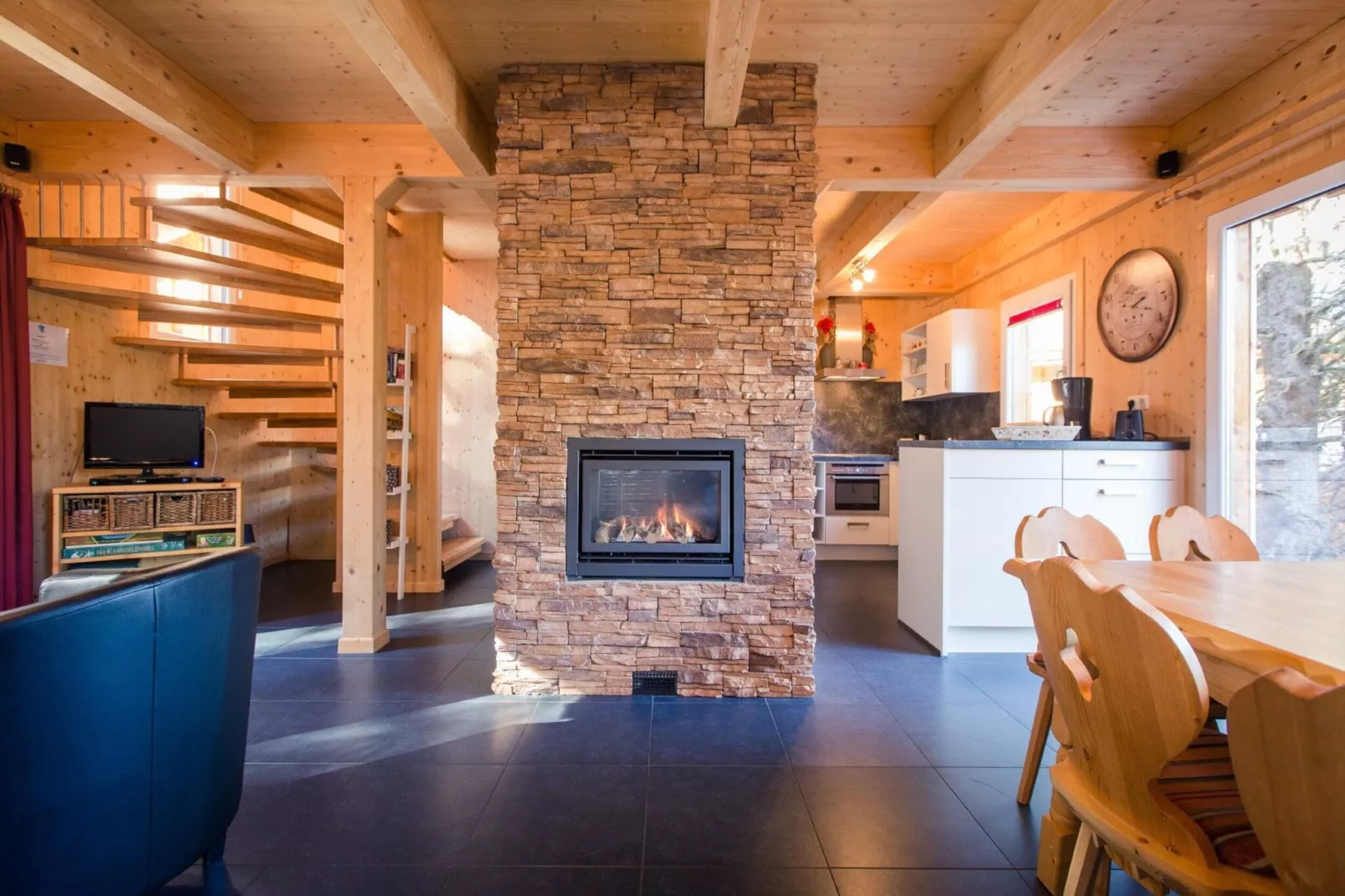 Alpenpark Turrach 25-Living room
