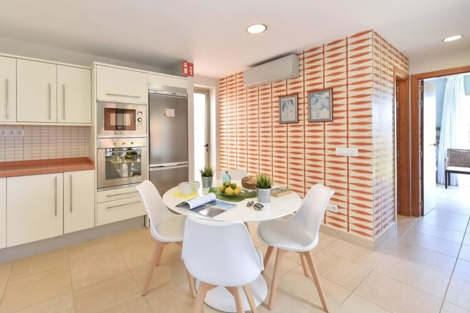 Par 4 Villa 3-Kitchen