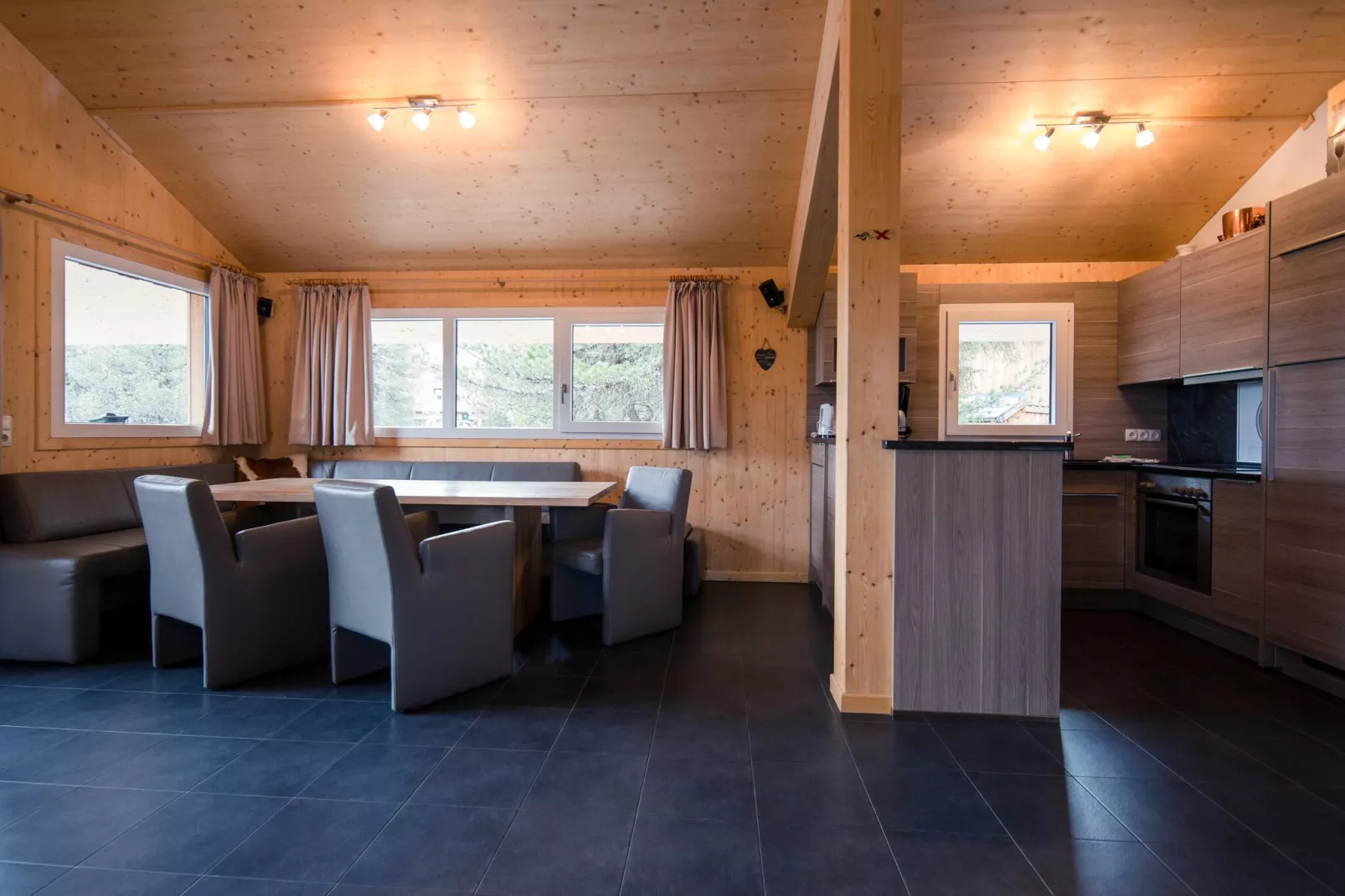 Alpenpark Turrach 27-Living room