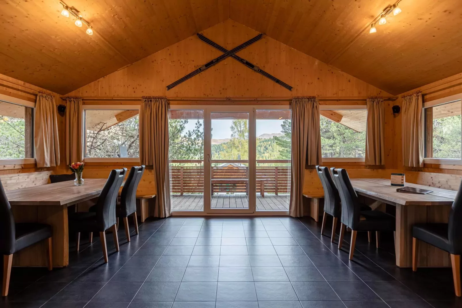 Alpenpark Turrach 27-Dining room