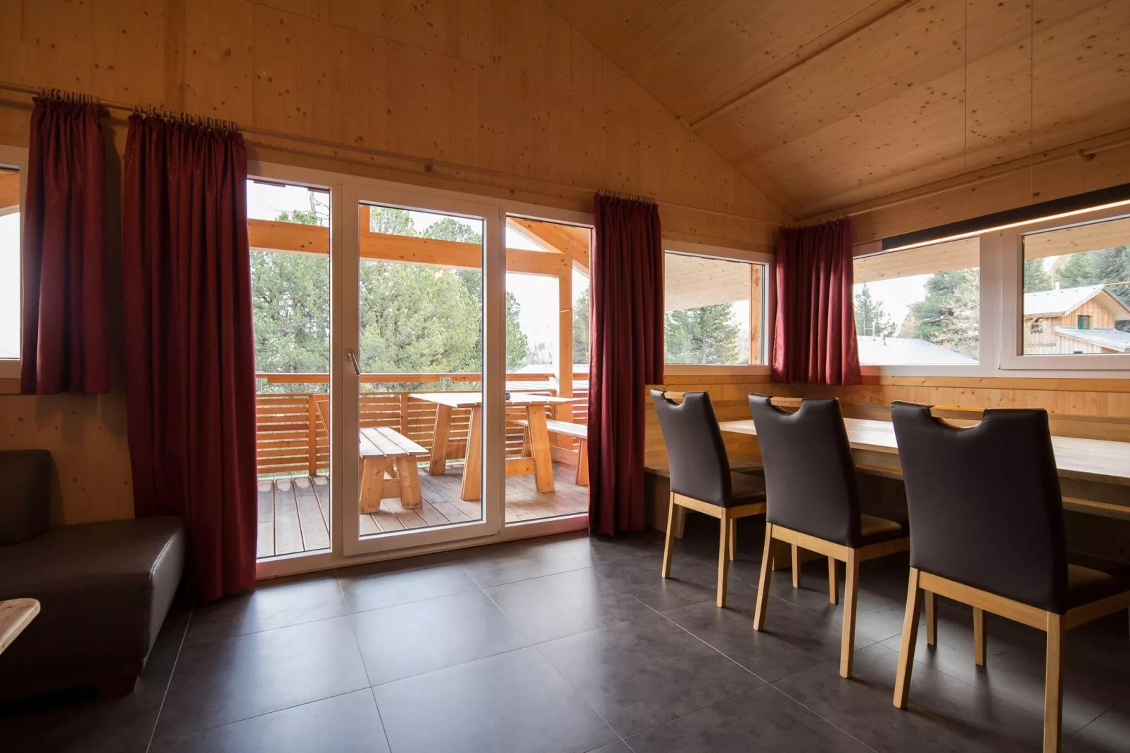 Alpenpark Turrach 31-Dining room