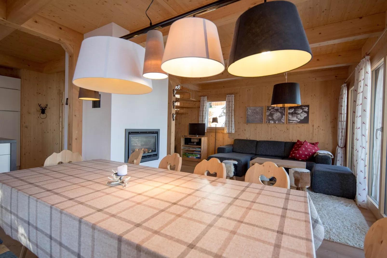 Alpenpark Turrach 32-Dining room