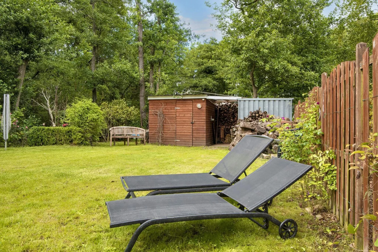 Enchanting Cottage with Whirlpool-By Traum-View