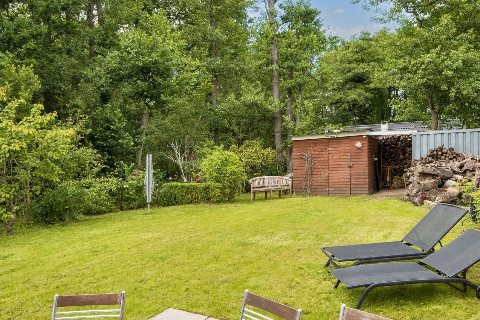 Enchanting Cottage with Whirlpool-By Traum-View