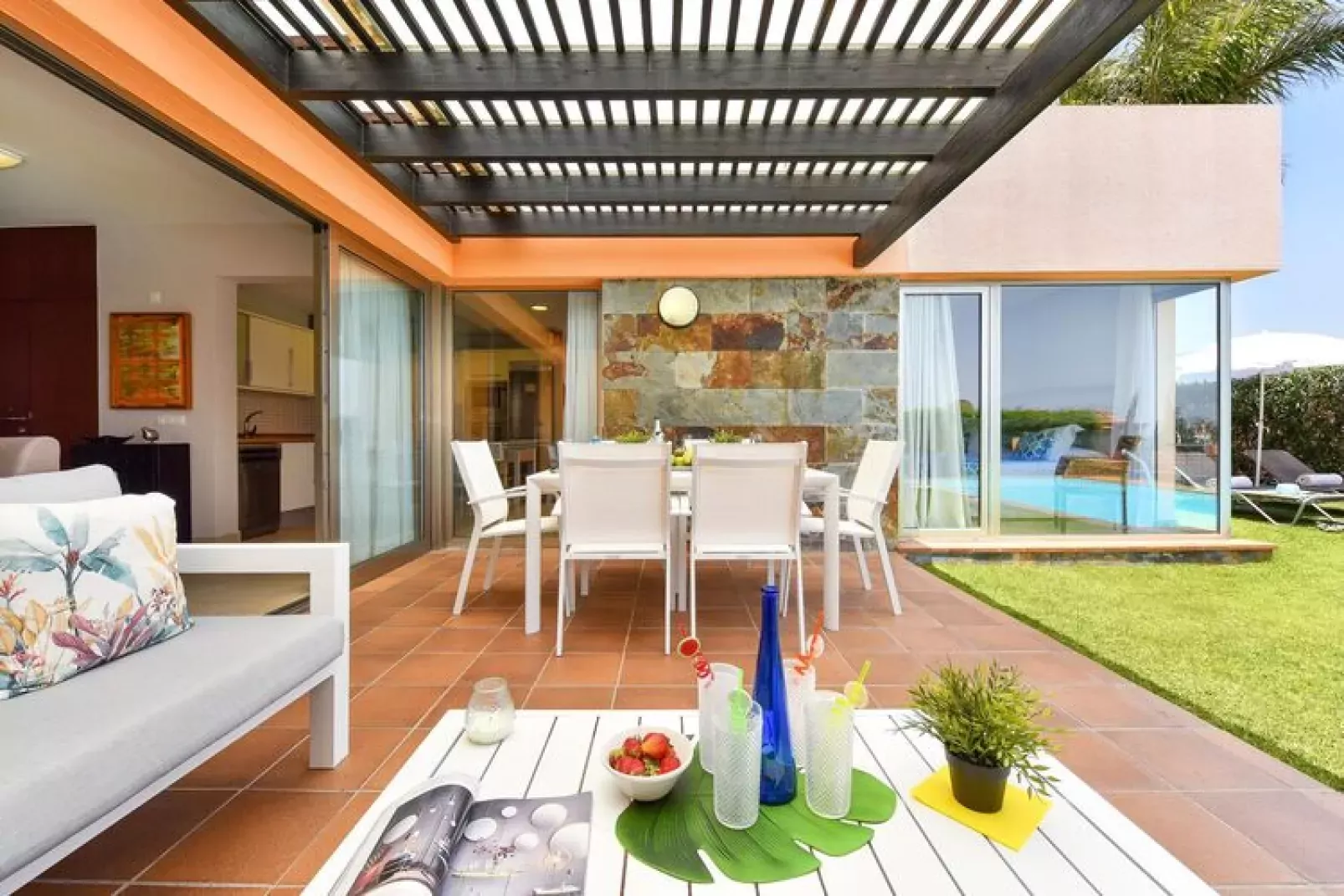 Par 4 Villa 3-Exterior summer