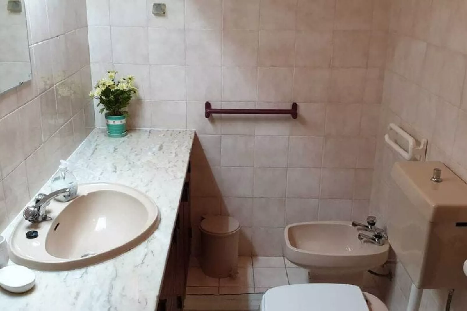 Reihenhaus in Armação de Pêra // Casa Ninho-Bathroom