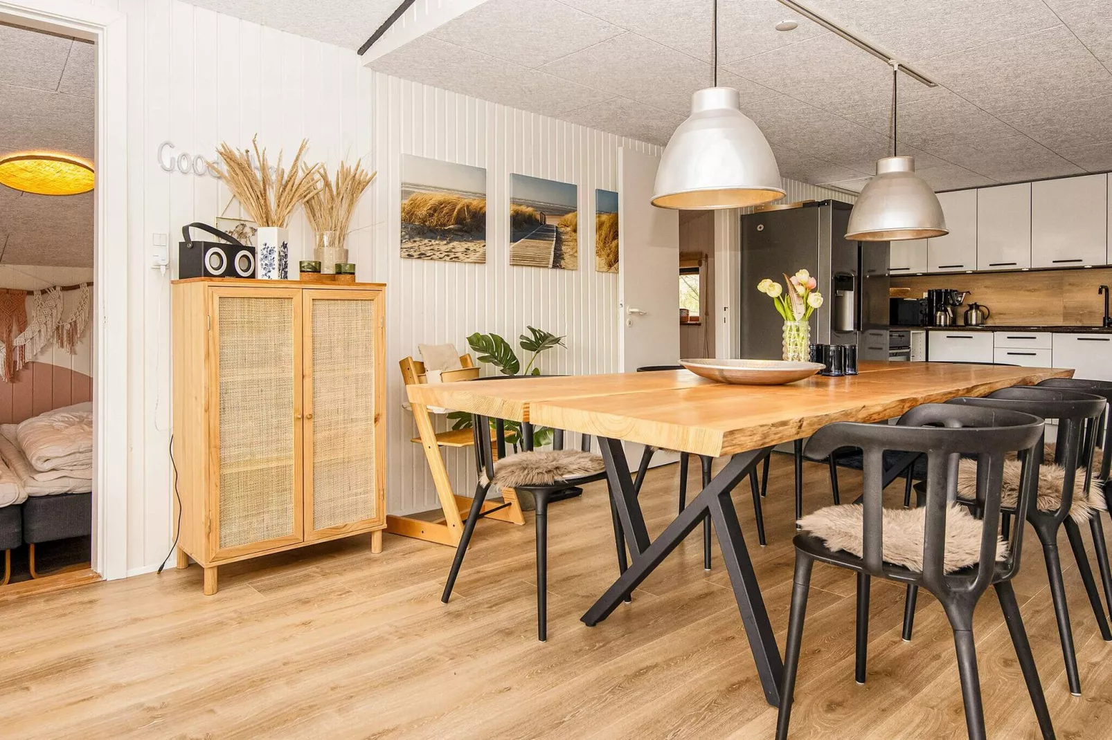 Dune Escape with Games and WiFi-By Traum-Indoor