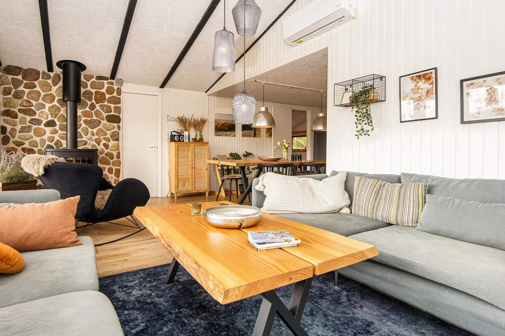 Dune Escape with Games and WiFi-By Traum-Indoor