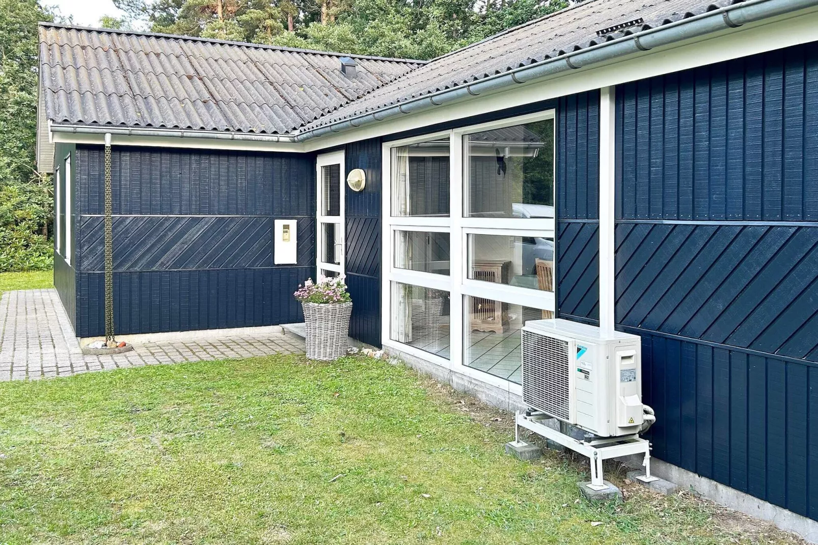 12 person holiday home in Glesborg-Outdoor