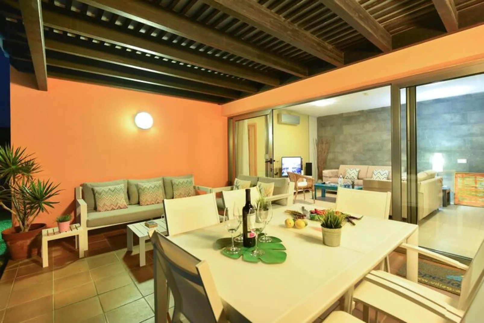 Par 4 Villa 3-Exterior summer