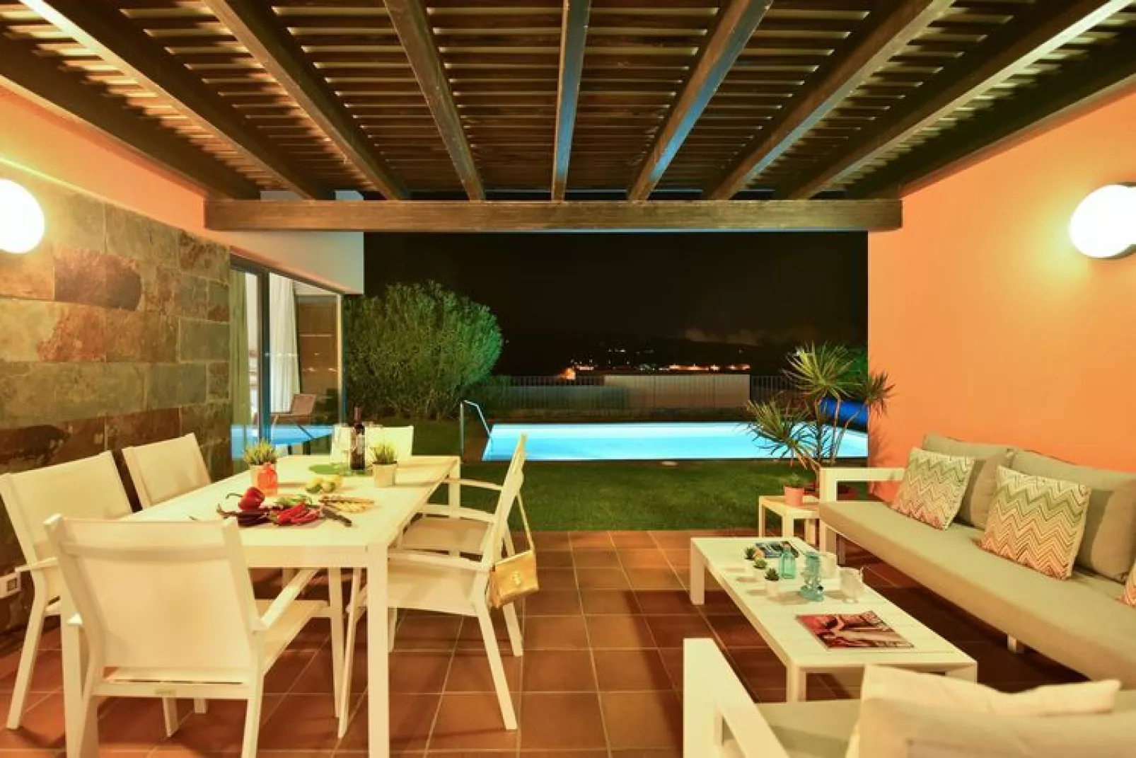 Par 4 Villa 3-Exterior summer