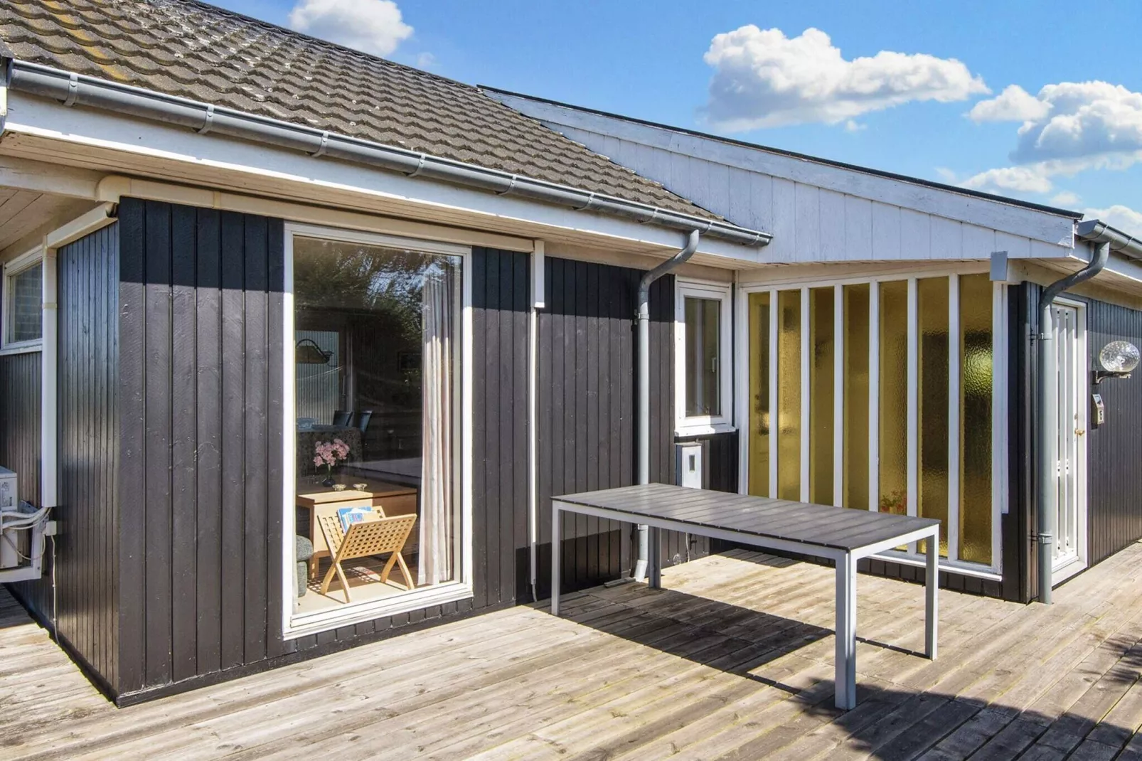 6 person holiday home in Glesborg