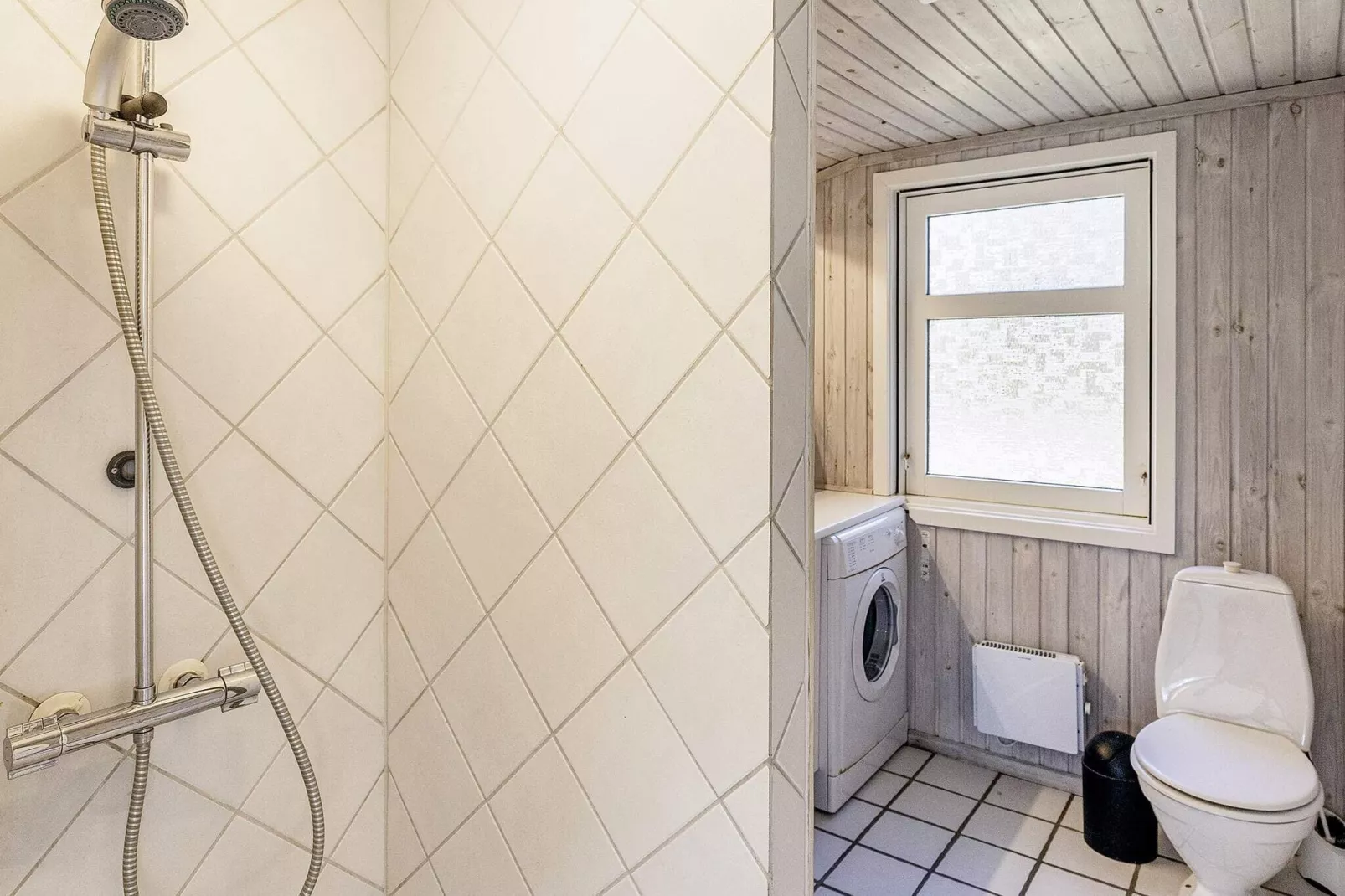 9 person holiday home in Jerup-Indoor
