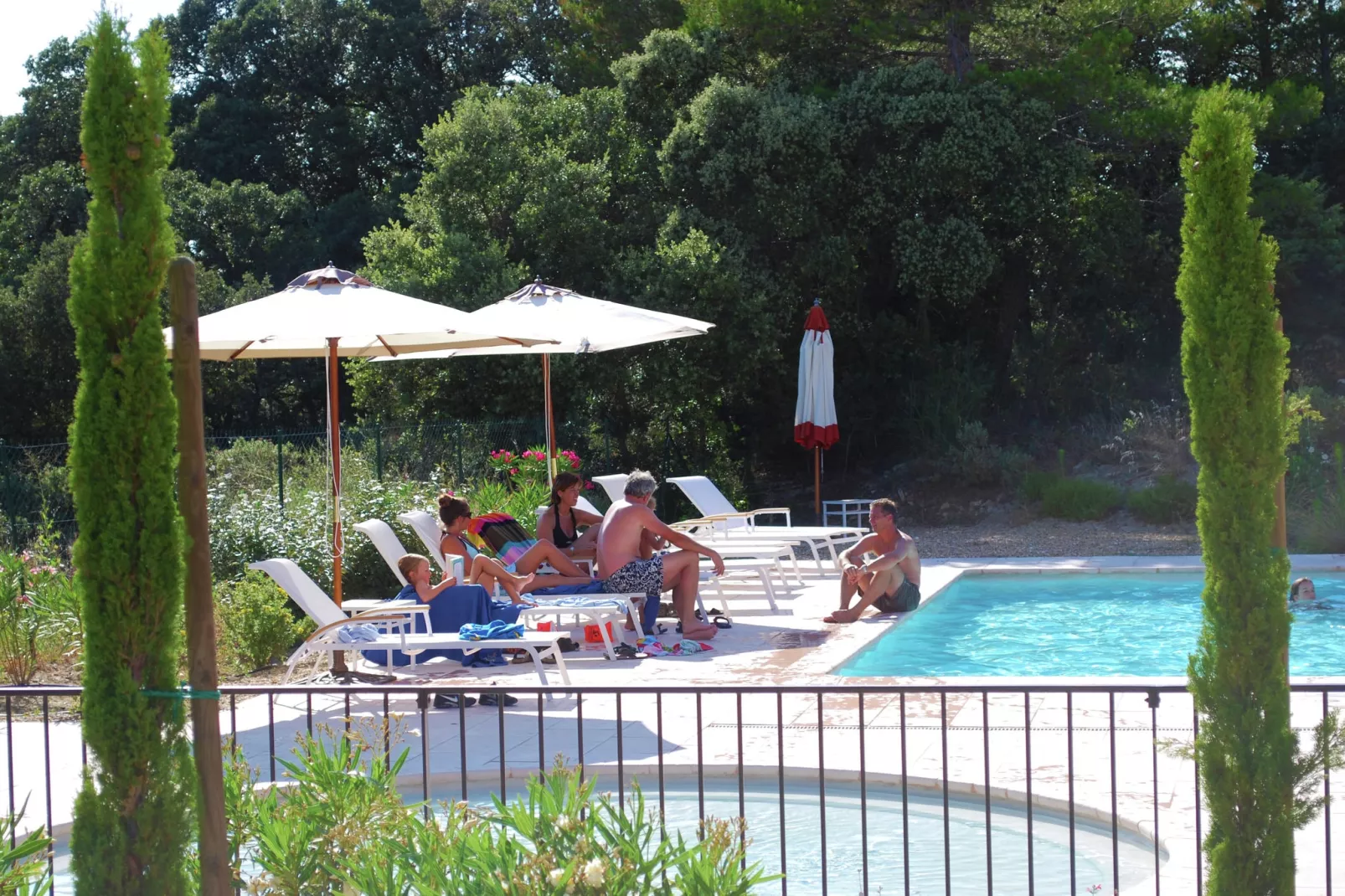Saumane-Pool