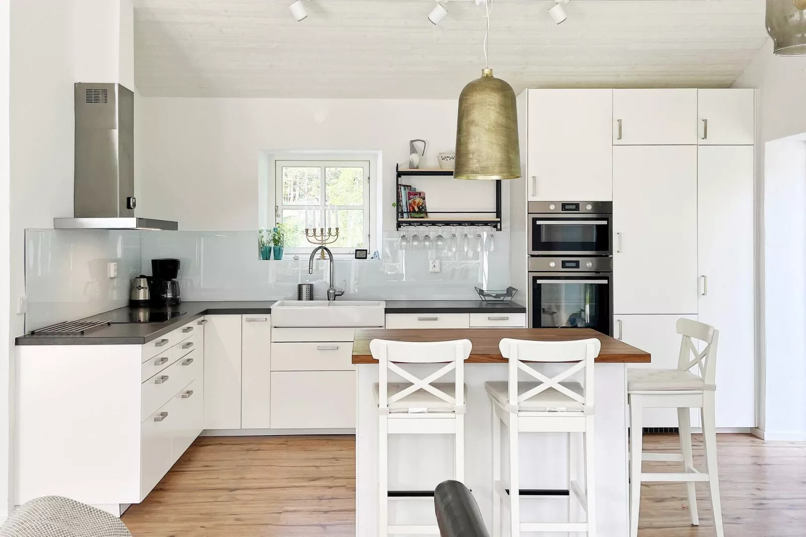 10 person holiday home in KATTHAMMARSVIK-Indoor