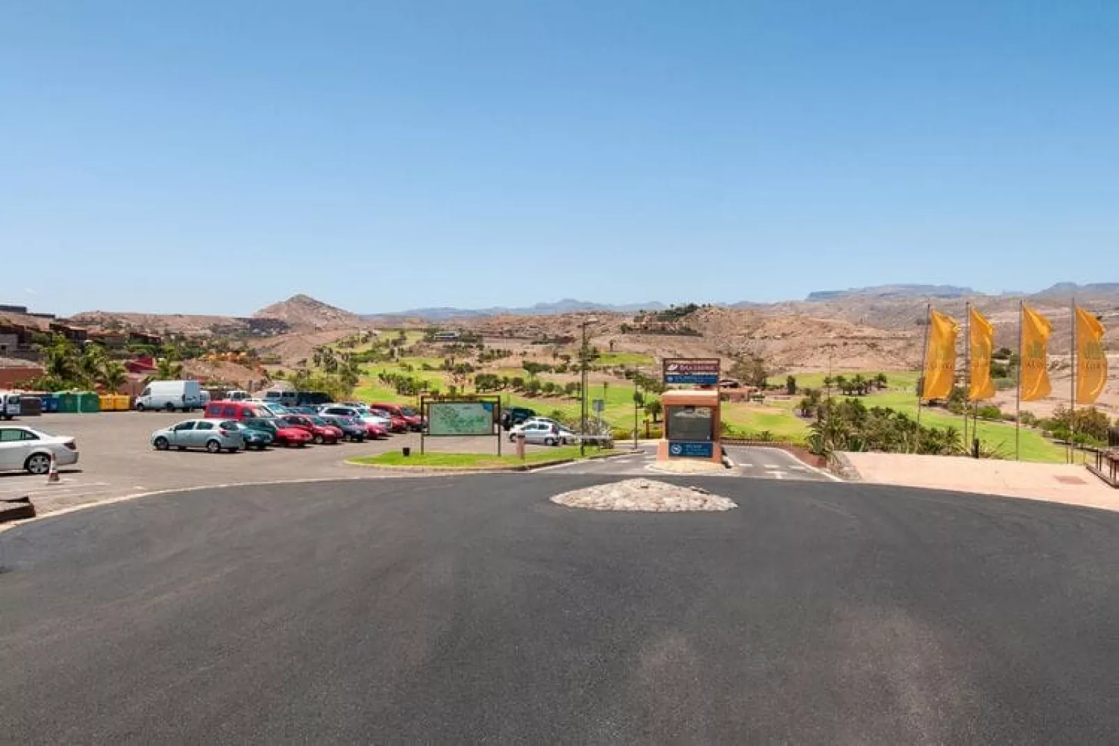 Par 4 Villa 3-Areas summer 1km