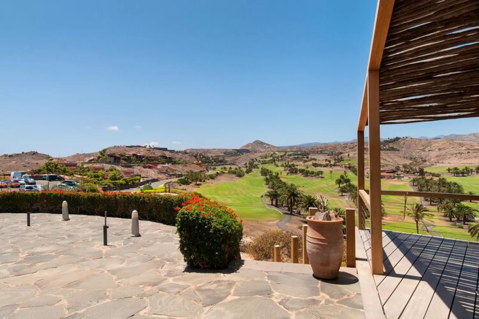 Par 4 Villa 3-Areas summer 1km
