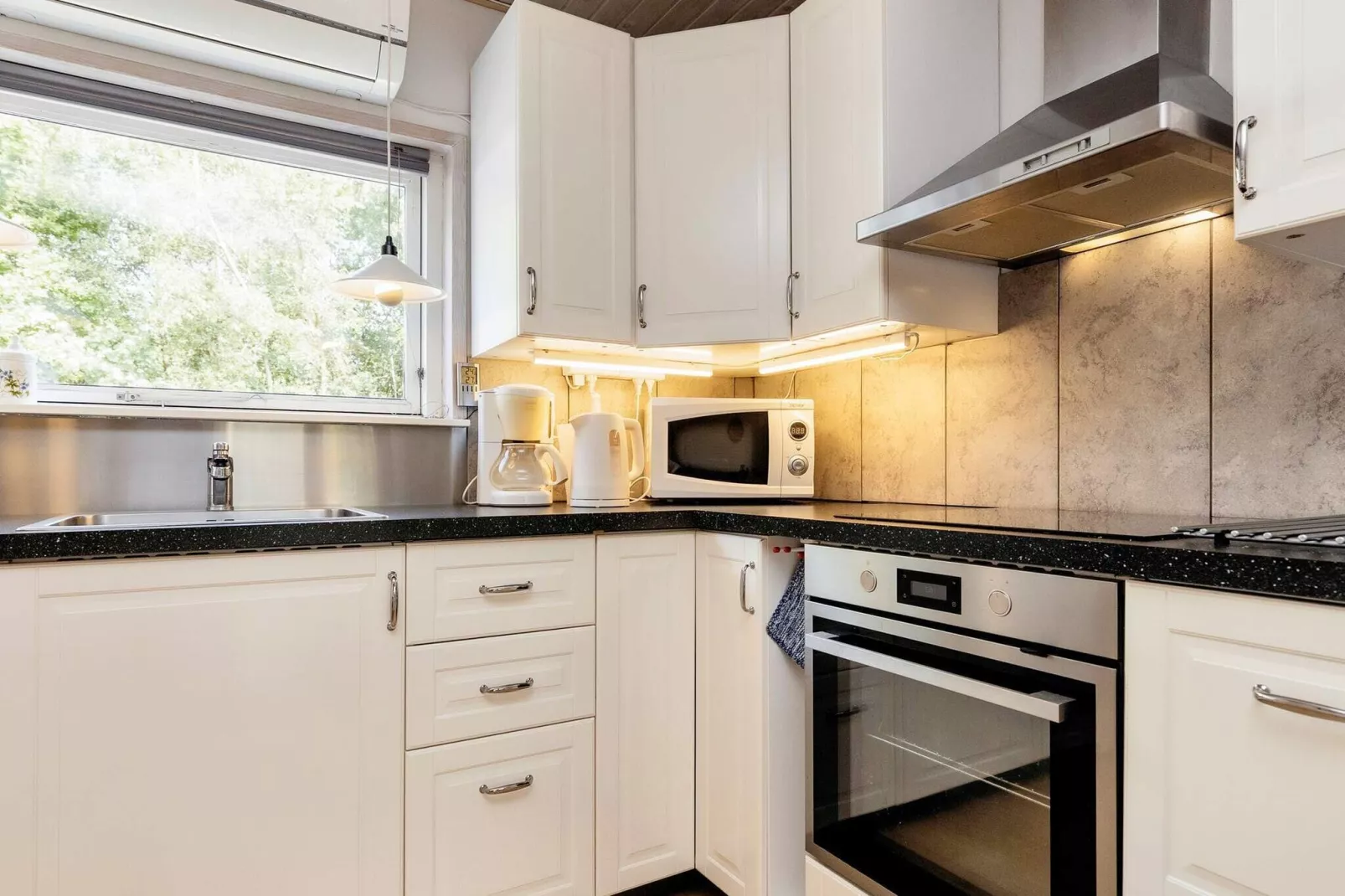 6 person holiday home in Storvorde-Indoor