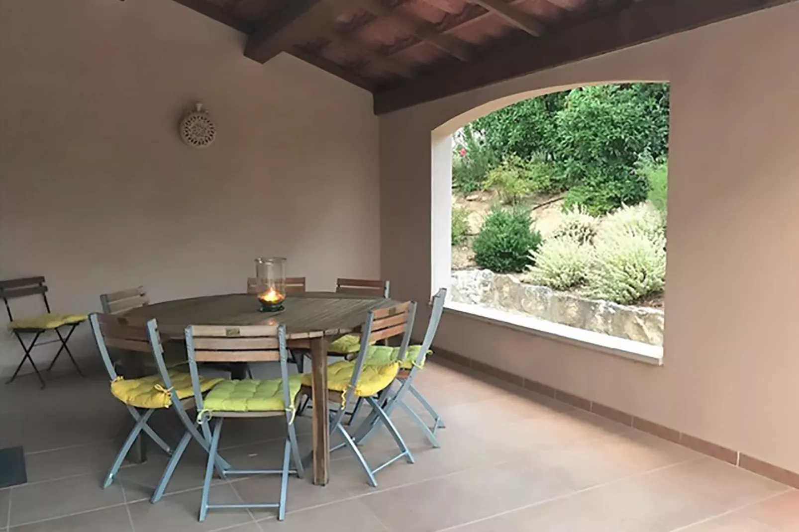 Saumane-Terrace balcony