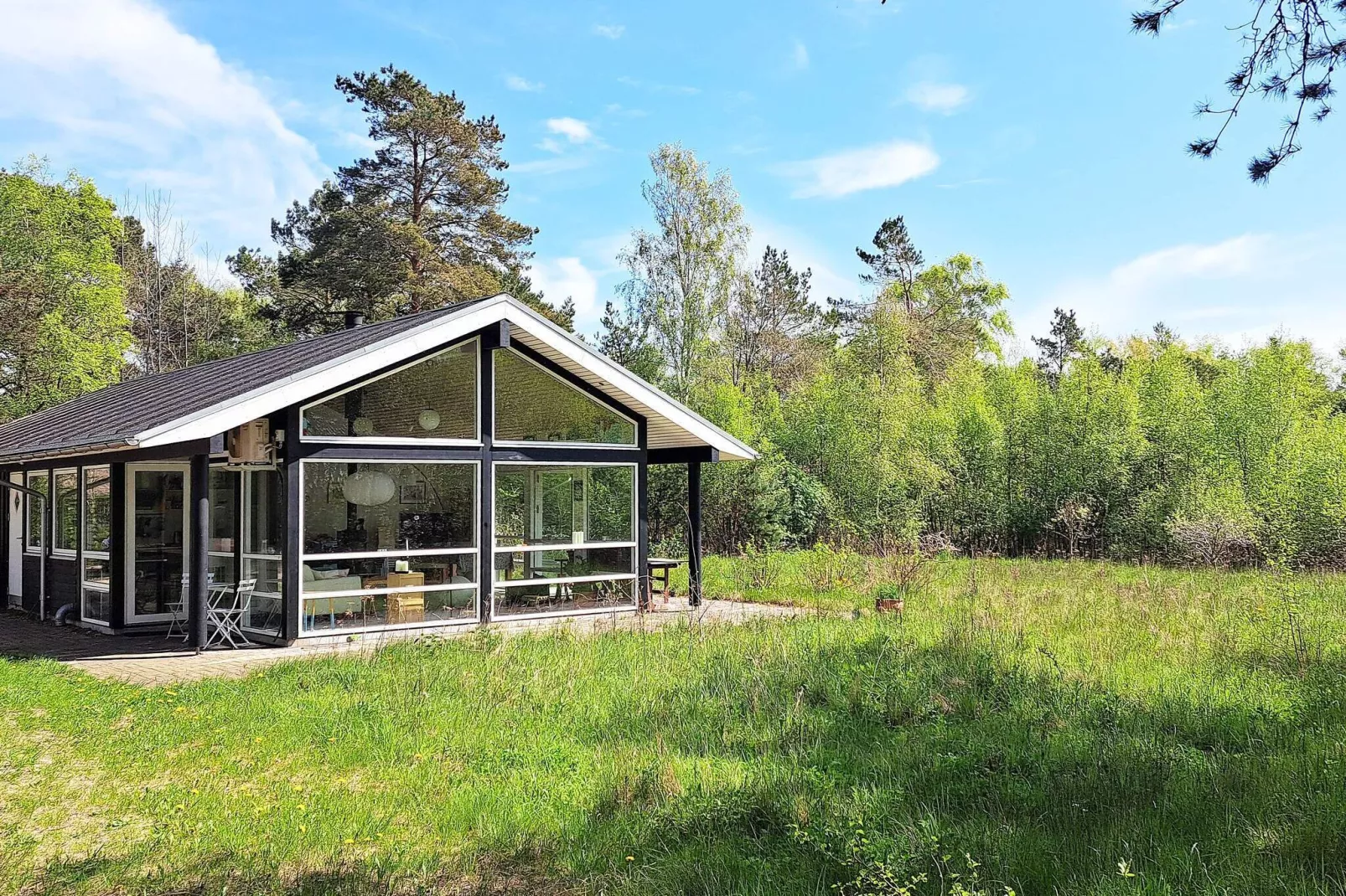 8 person holiday home in Hadsund