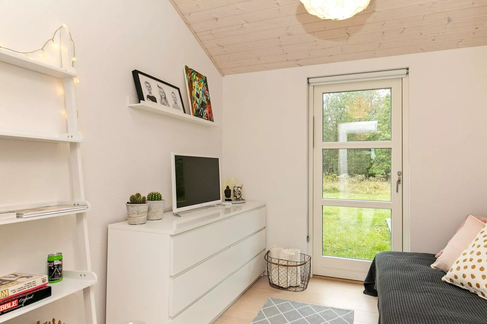6 person holiday home in Ålbæk-Indoor