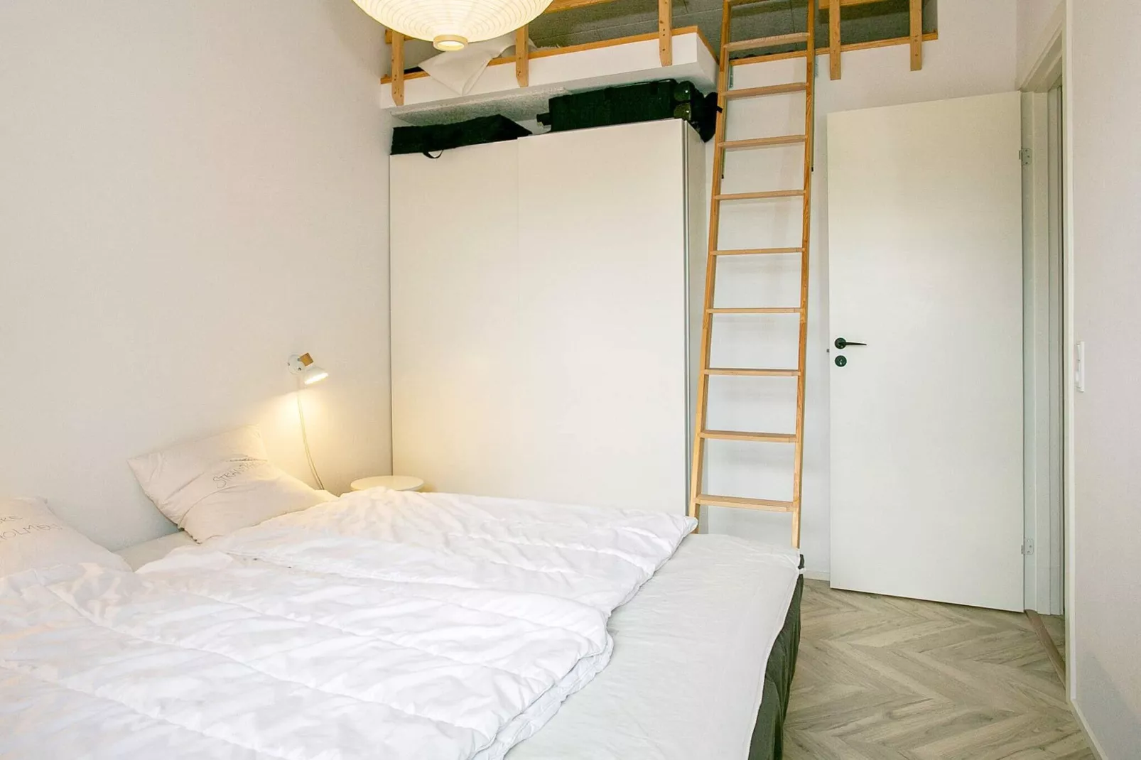 12 person holiday home in Millinge-Indoor