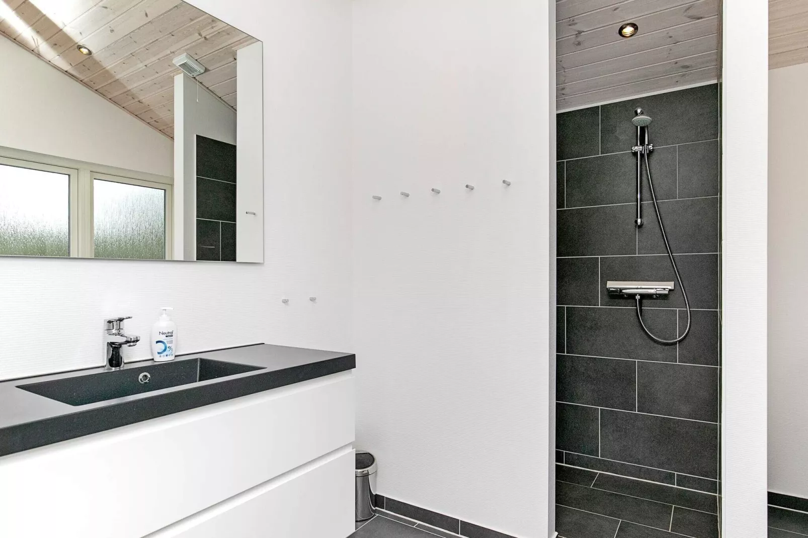 6 person holiday home in Ålbæk-Indoor