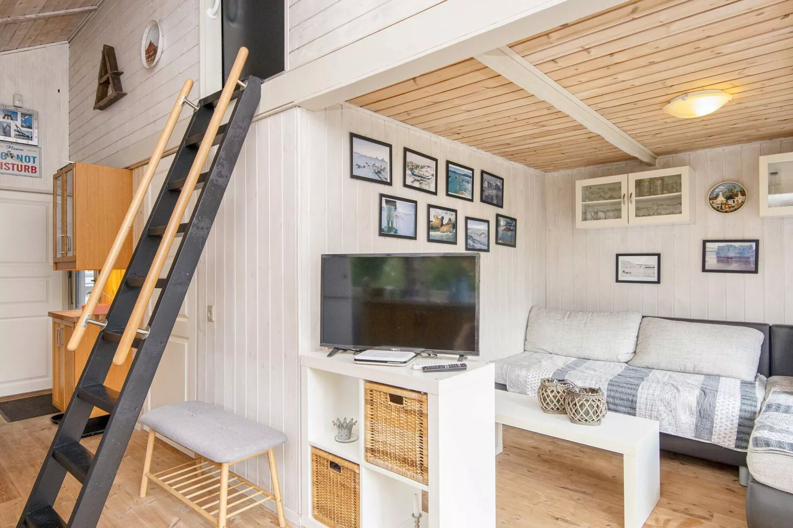 5 person holiday home in Hovborg-Indoor