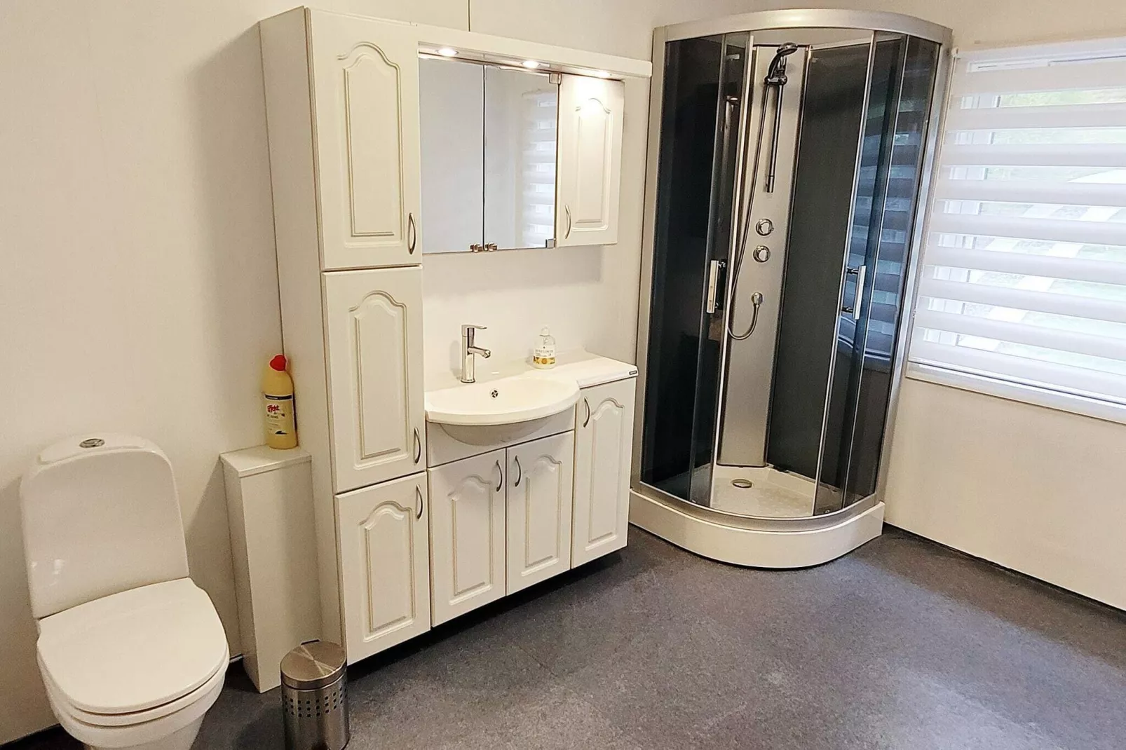 9 person holiday home in KORTGARDEN-Indoor