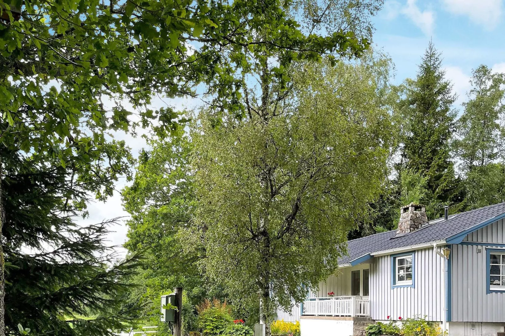 6 person holiday home in TROLLHÄTTAN-Outdoor