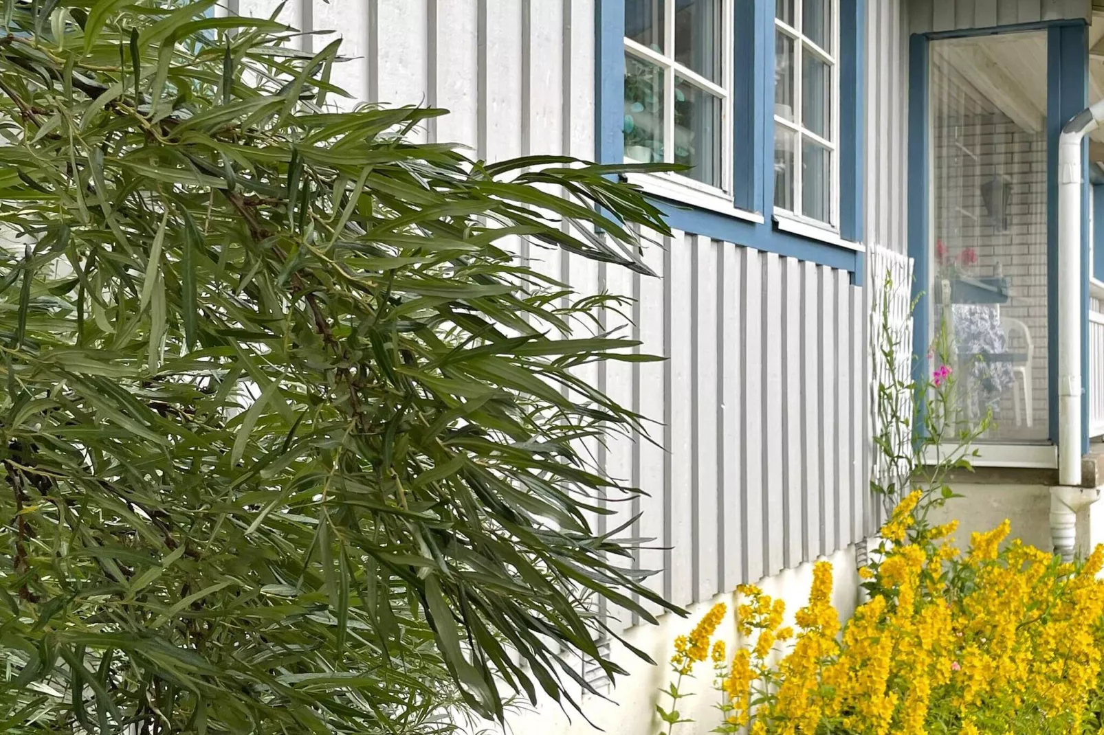 6 person holiday home in TROLLHÄTTAN-Outdoor