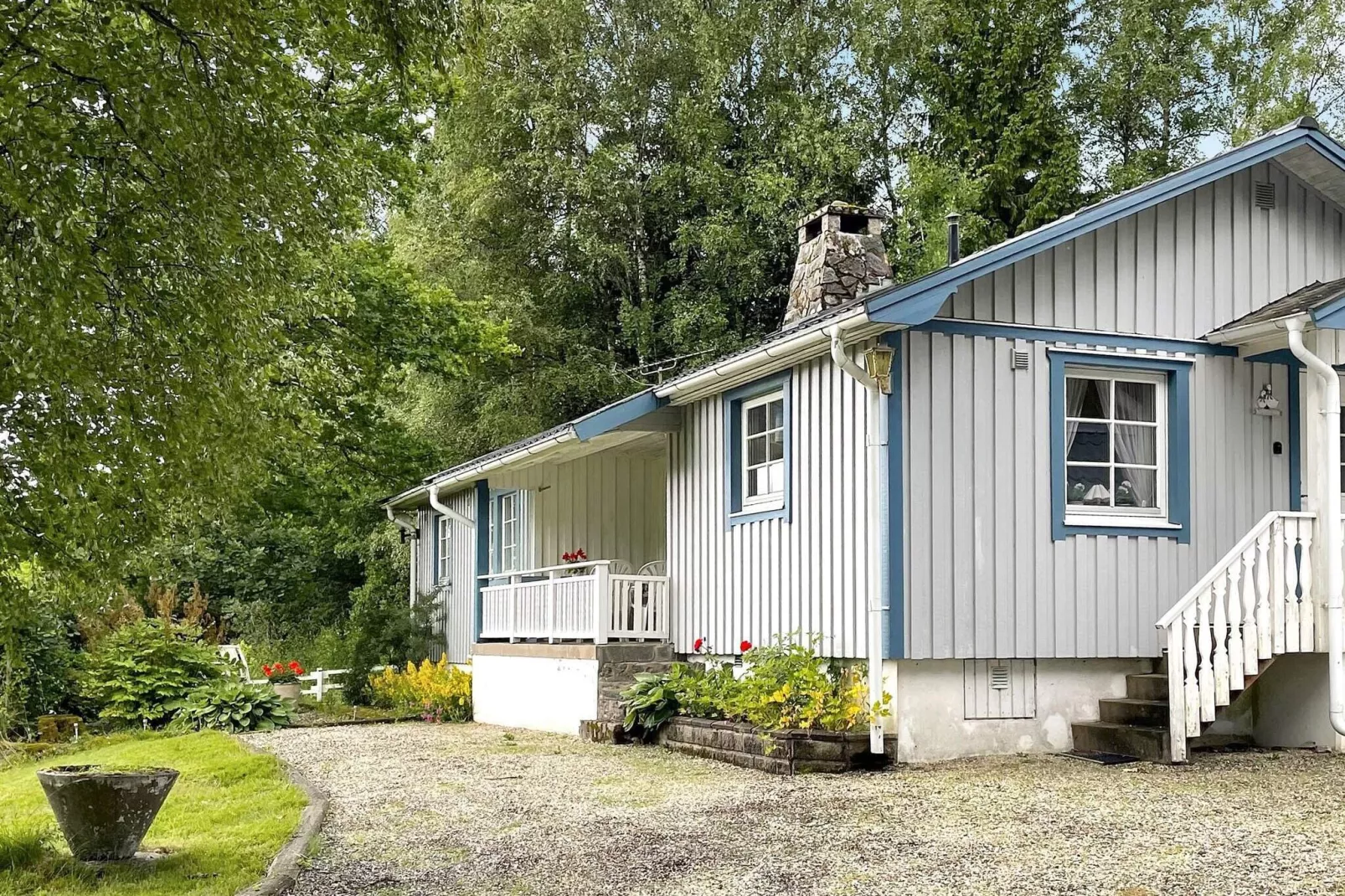 6 person holiday home in TROLLHÄTTAN-Outdoor