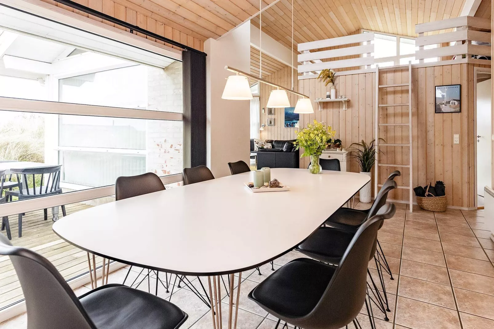 Luxury Retreat with Sea View-Indoor