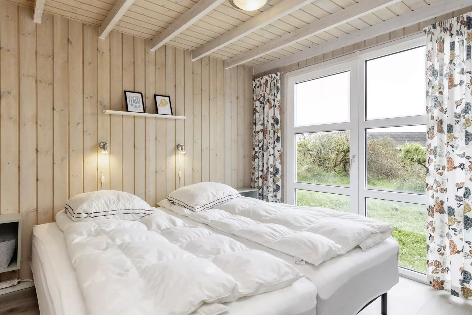 Luxury Retreat with Sea View-Indoor