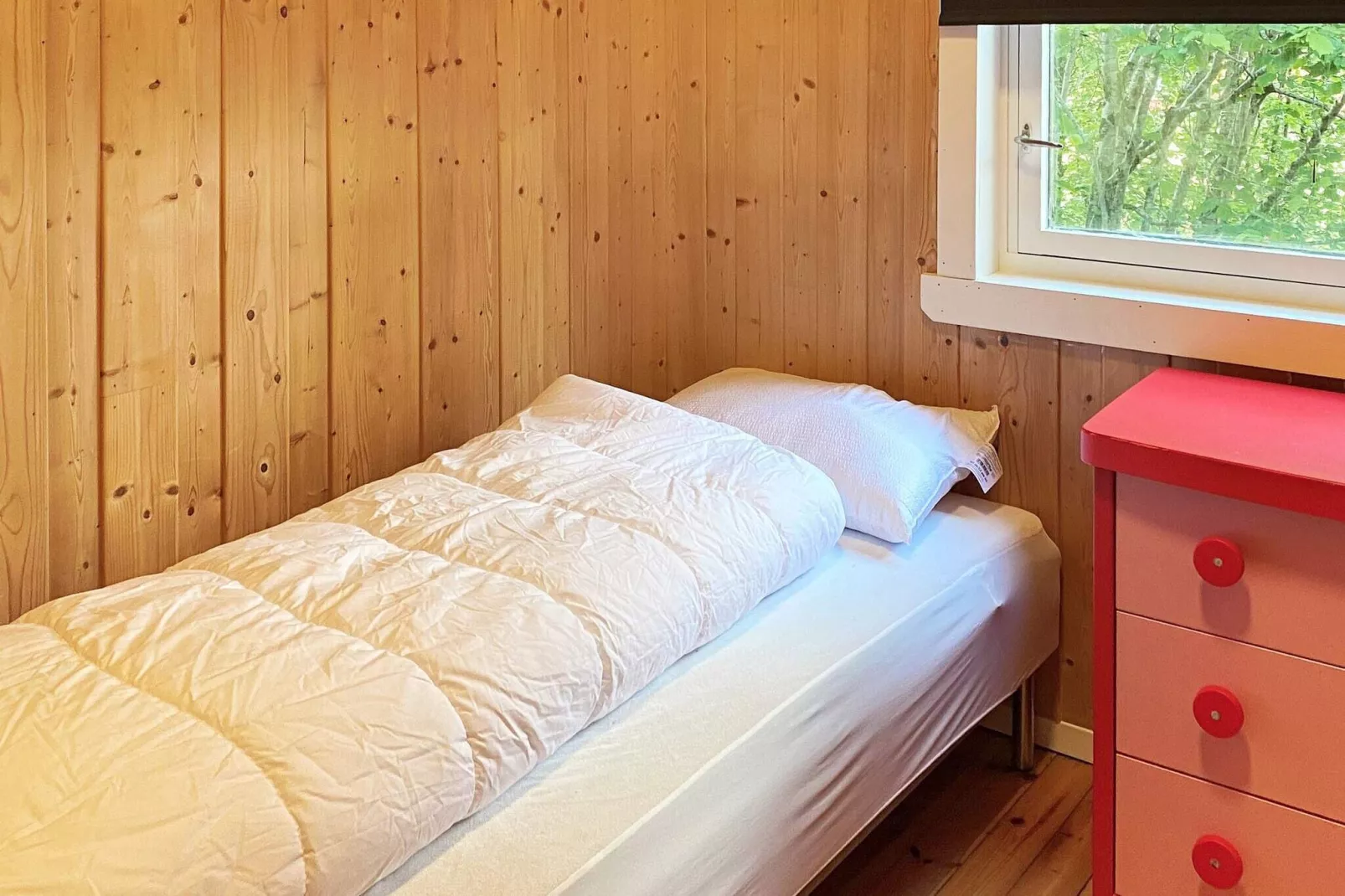 4 person holiday home in Reksteren-By Traum-Indoor