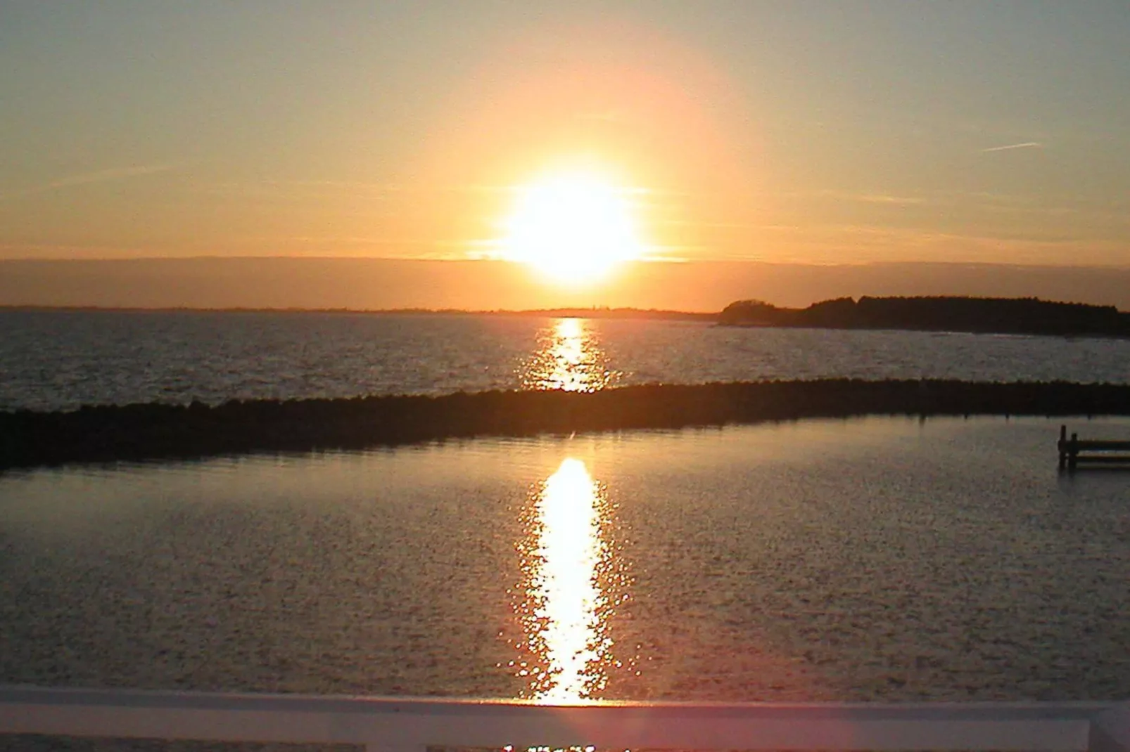 3 room,m/seaview.,2 levels-Water view