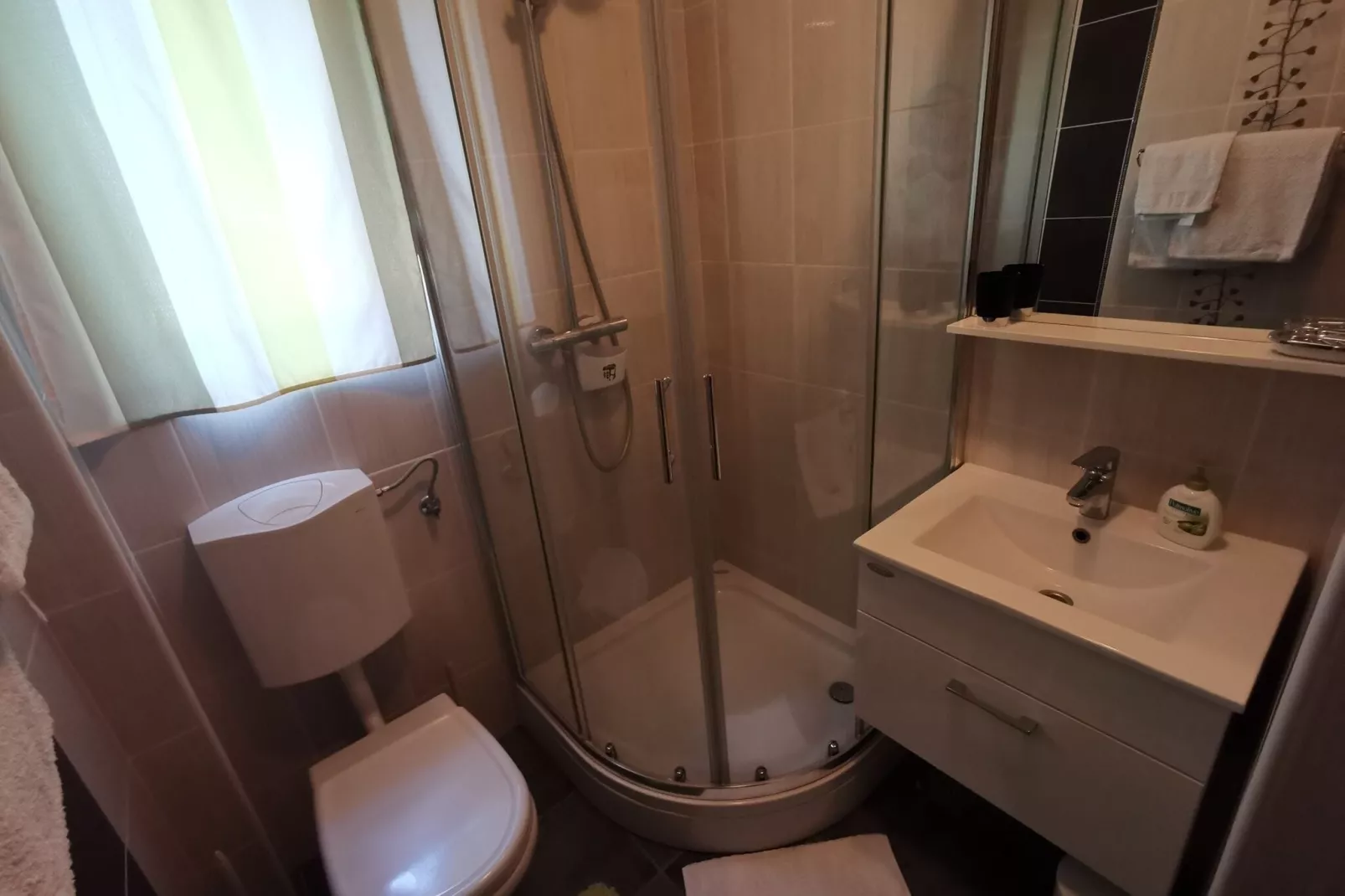 Holiday house Pakostane-Bathroom