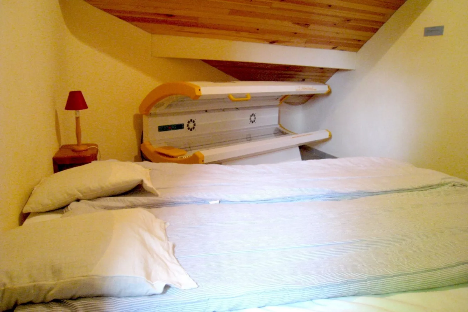 Le Noyer-Bedroom