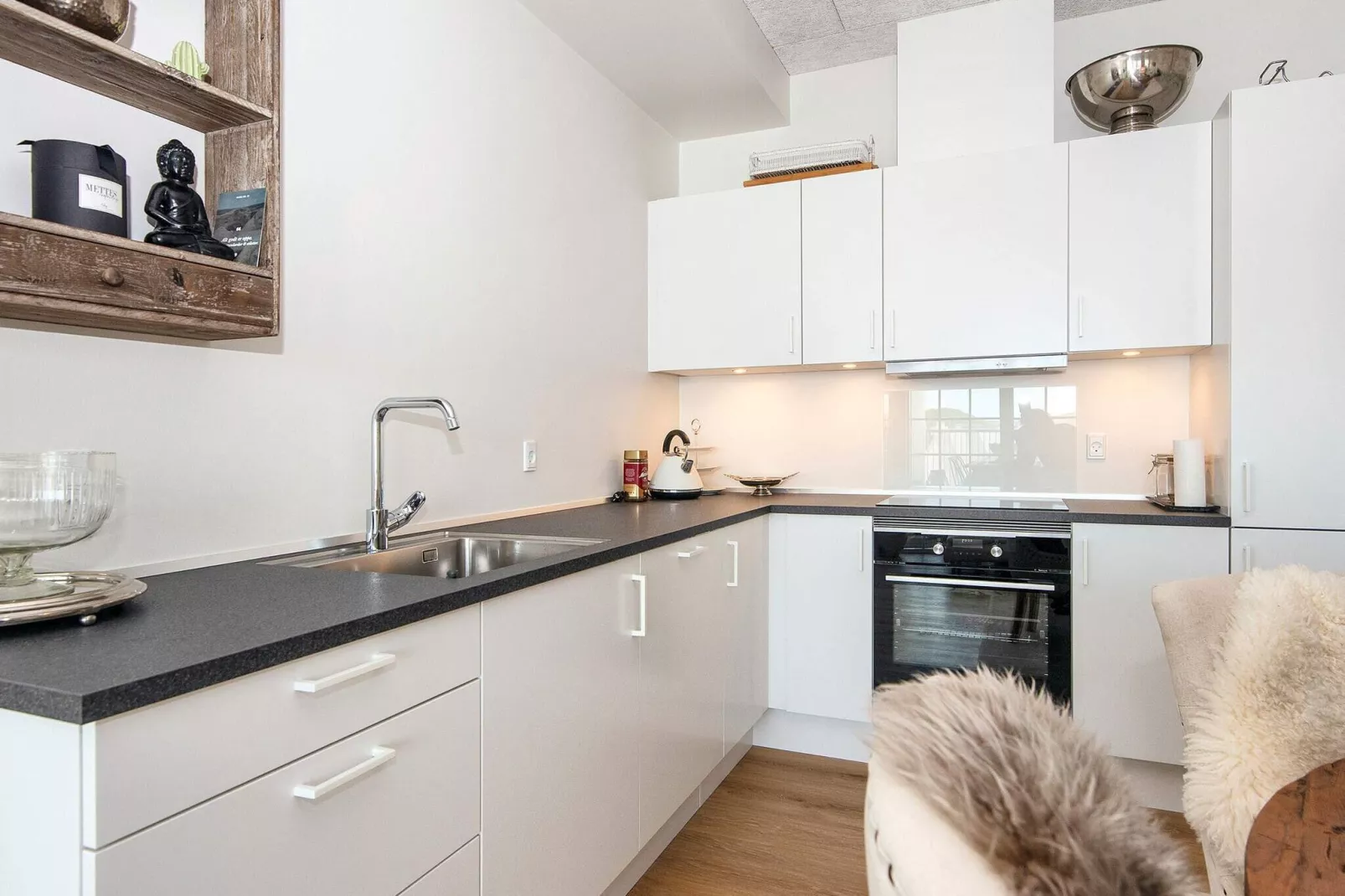 4 person holiday home in Ringkøbing-By Traum-Indoor
