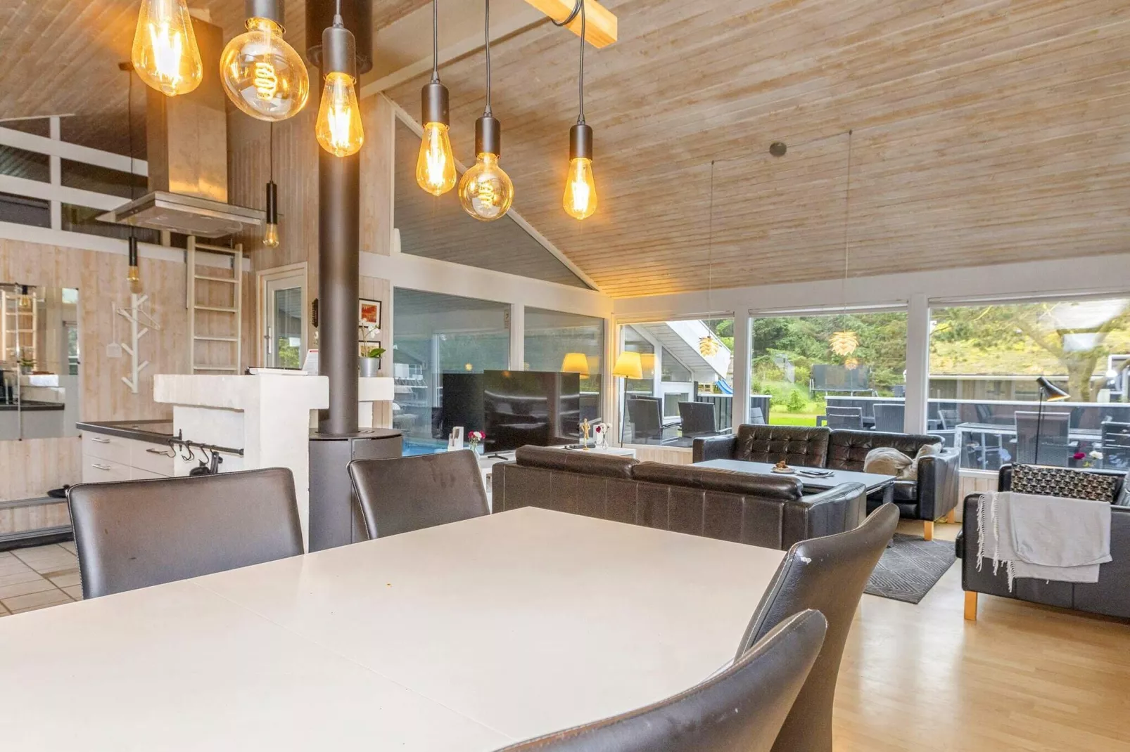 10 person holiday home in Saltum-By Traum-Indoor