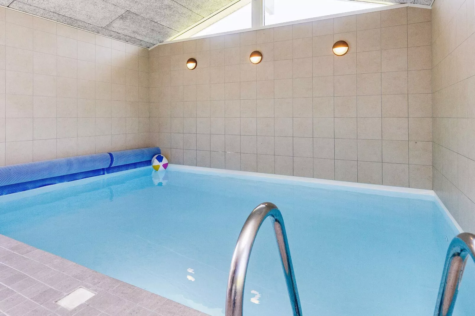 8 Personen Ferienhaus in Væggerløse-By Traum-Schwimmbad
