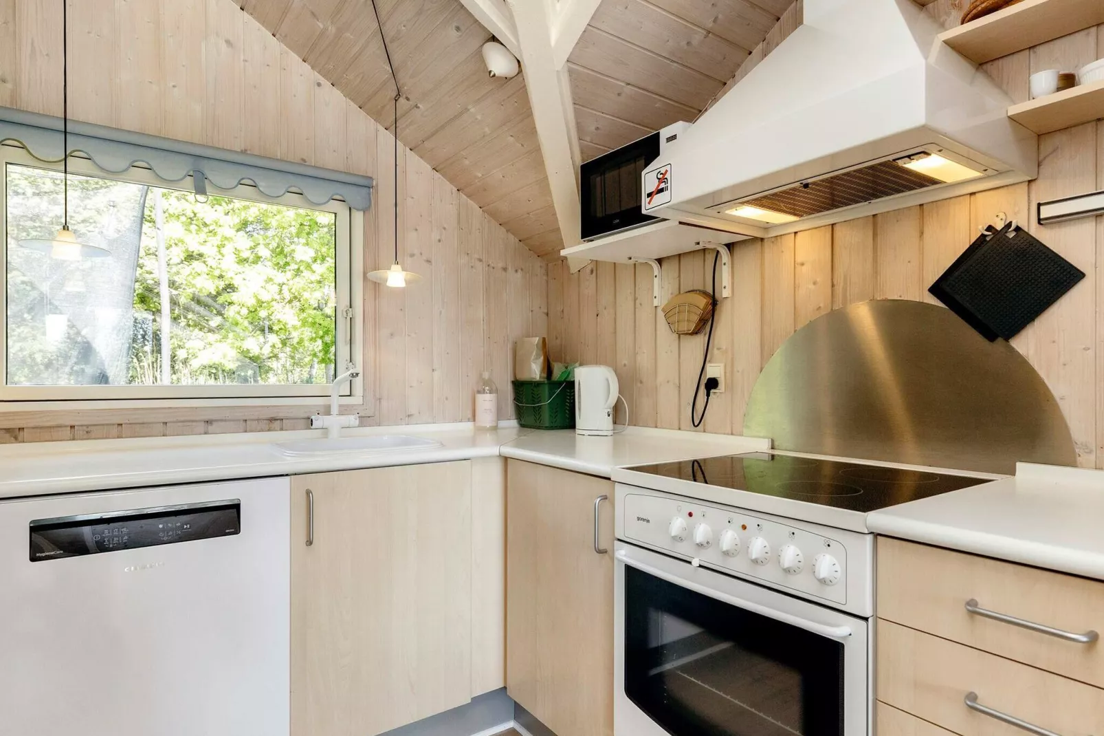 6 person holiday home in Væggerløse-By Traum