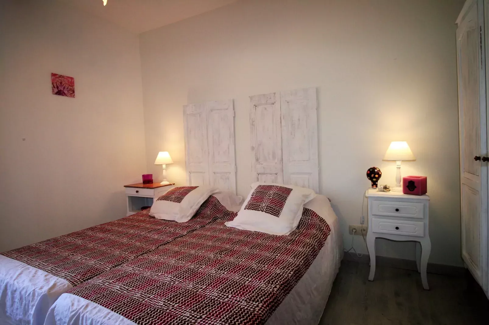 Entre les vignobles-Bedroom