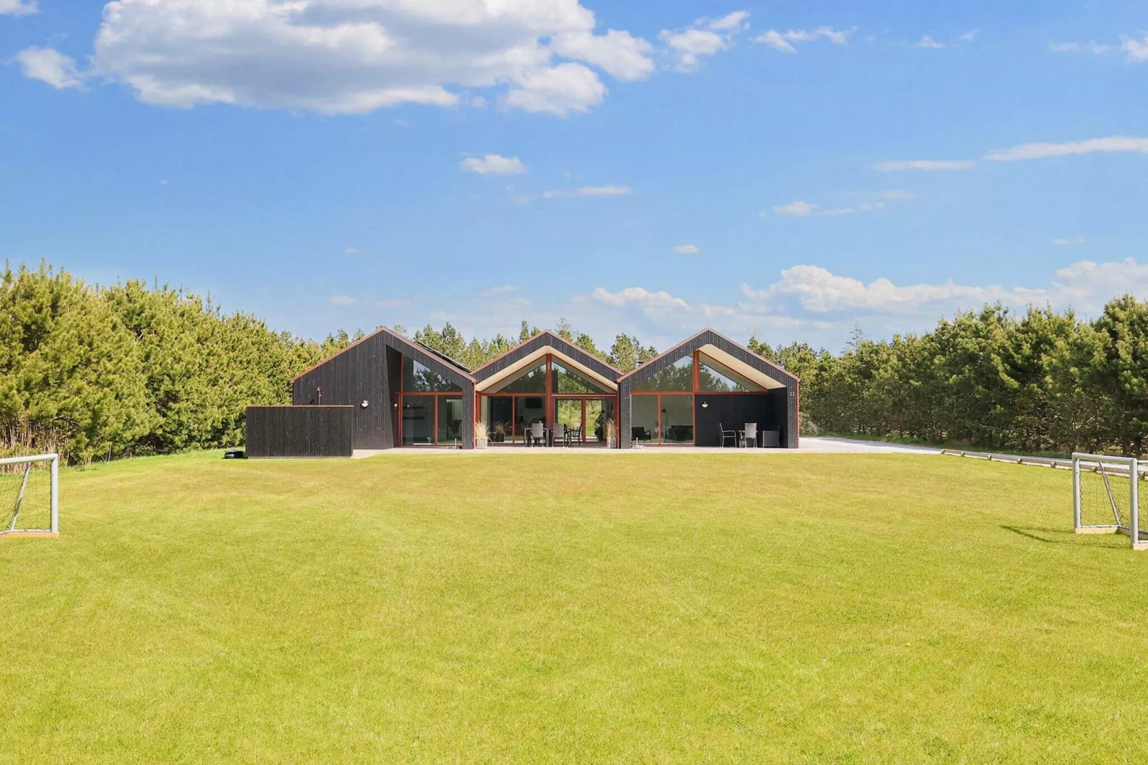 10 person holiday home in Jerup-By Traum-View