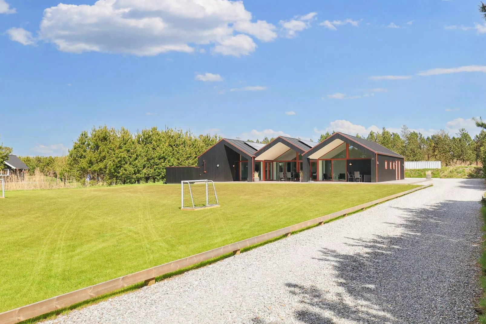10 person holiday home in Jerup-By Traum-View