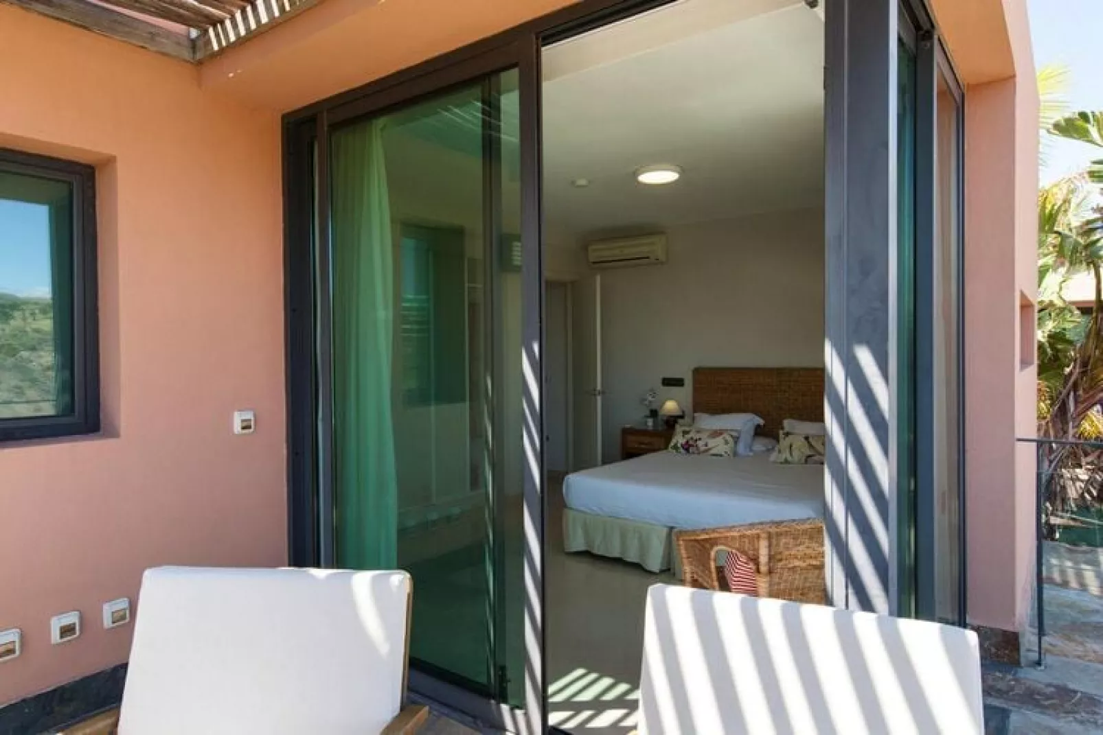 Los Lagos 13-Bedroom