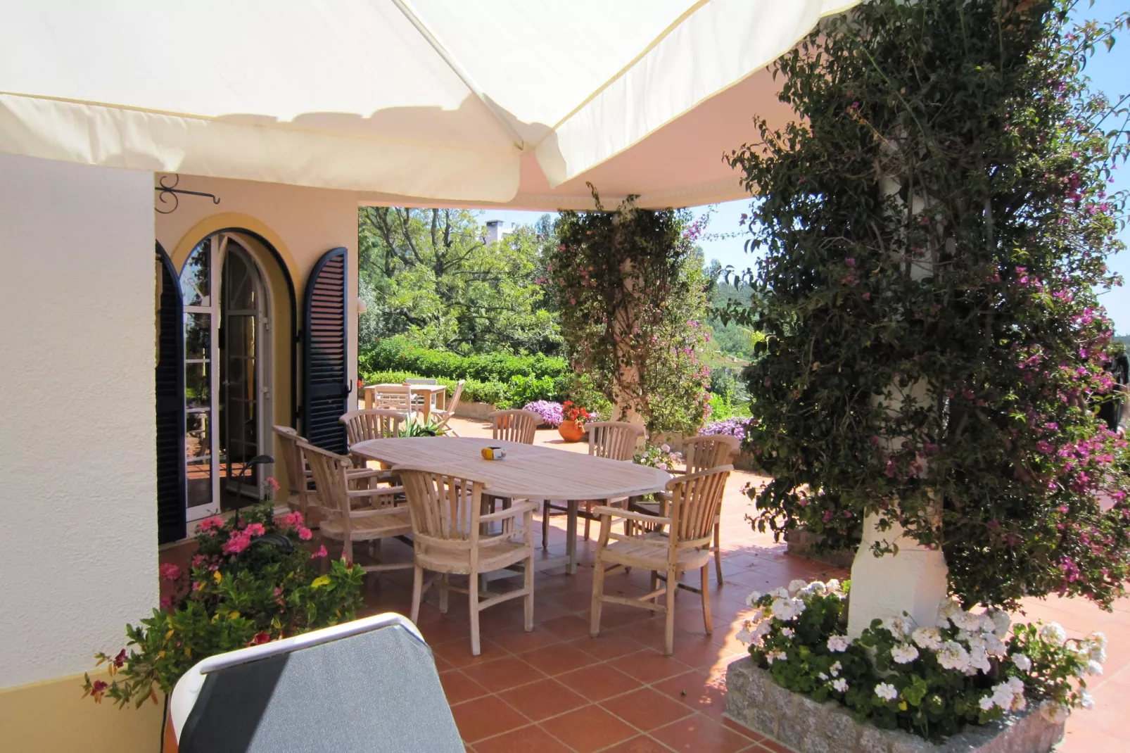 Villa Foz do Banho-Terrassenbalkon